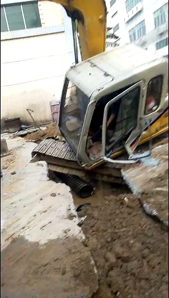 陷車了，神操作