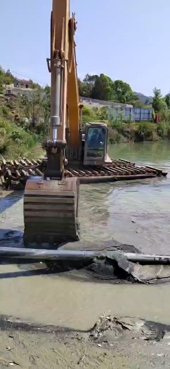 看我加长臂船挖