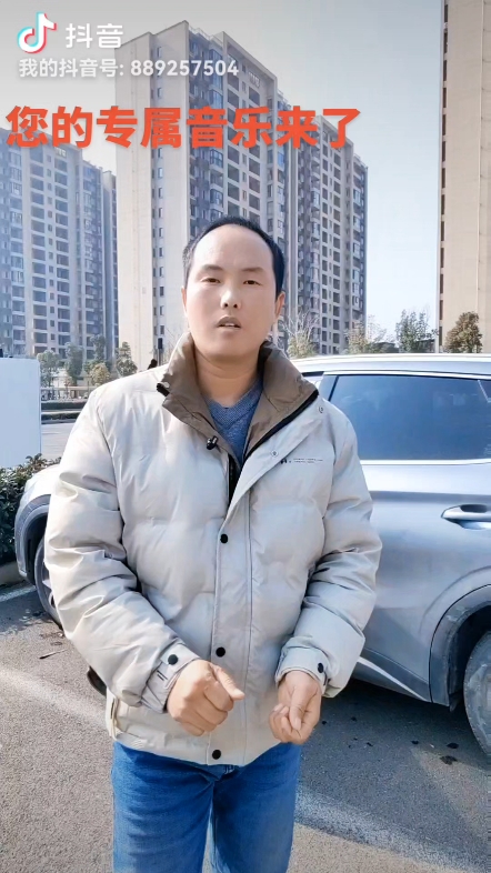 模仿奔驰广告语说挖机