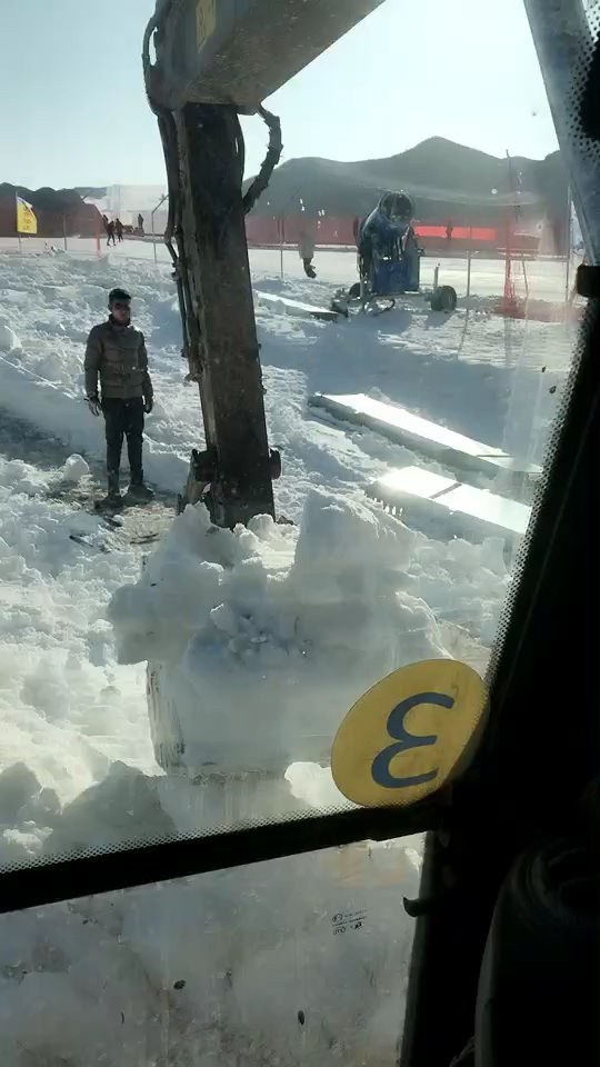 挖雪，你們干過(guò)沒(méi)有