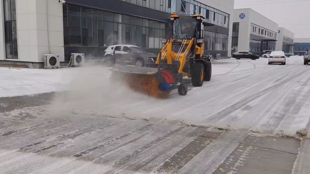 悬浮式扫雪装载机装载机扫雪扫路机带偏摆功能清扫器
