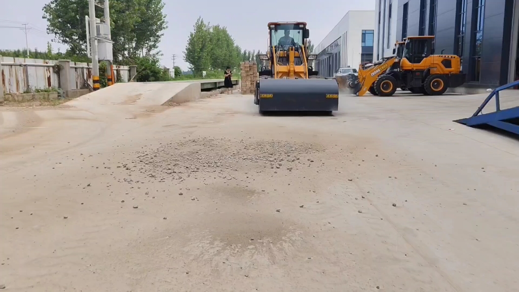 喷淋式铲车清扫器水稳搅拌站用扫地机效率快