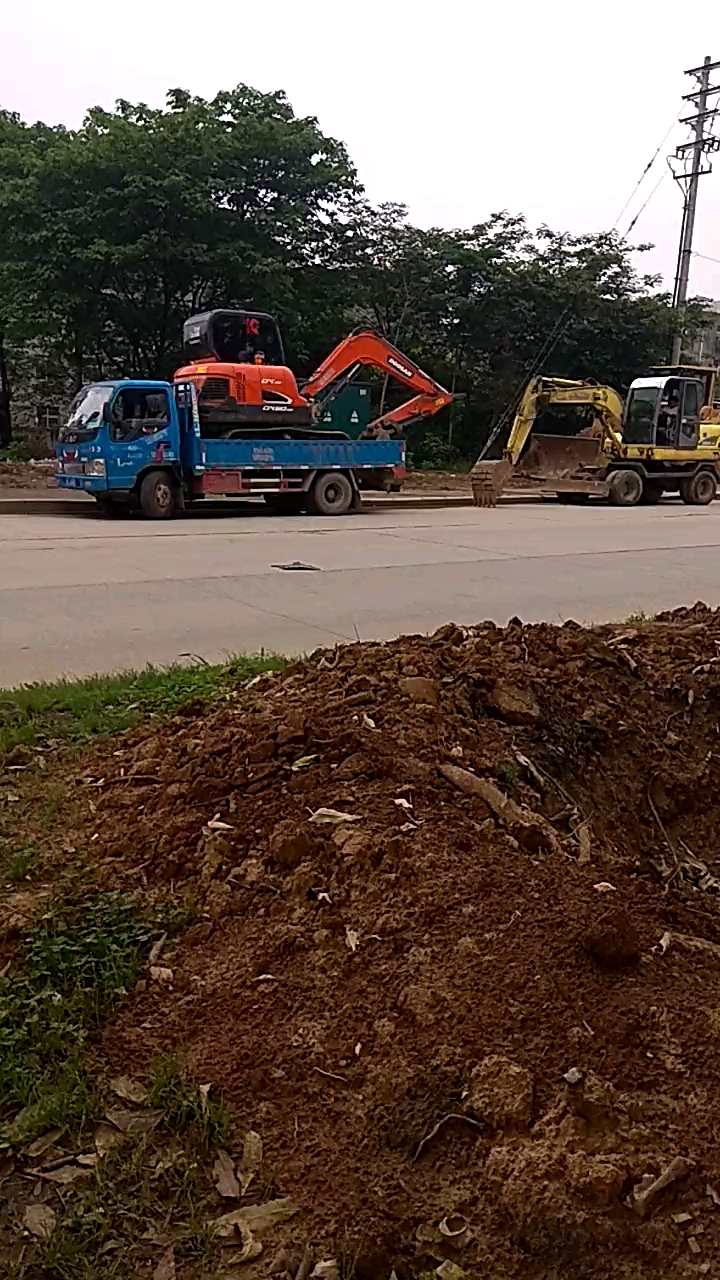 一眼望不到頭滴機器這可怎么辦??！車貸都還不上羅！