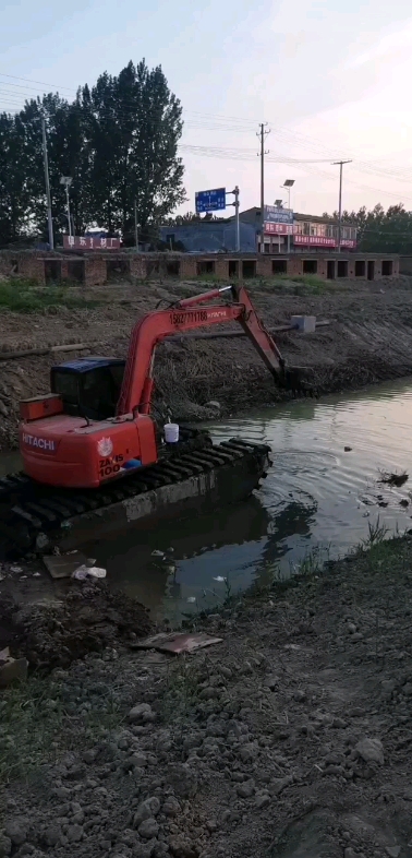 水陆两用挖掘机出租水挖机出租