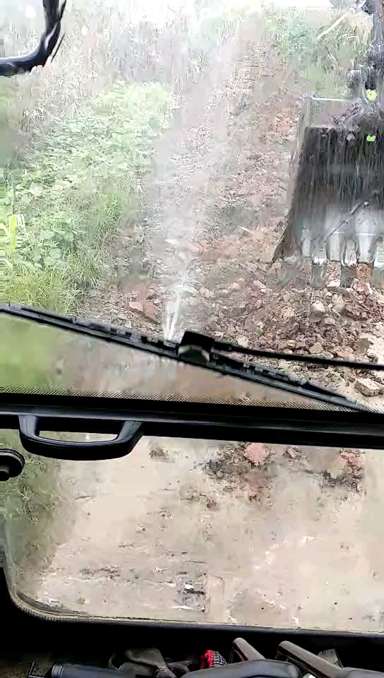 【一分鐘】我這邊下暴雨了