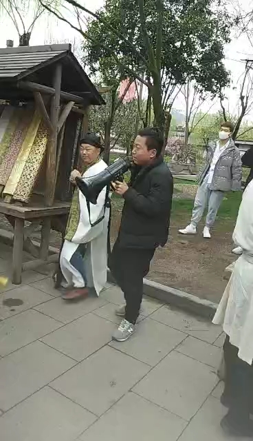 又封城了