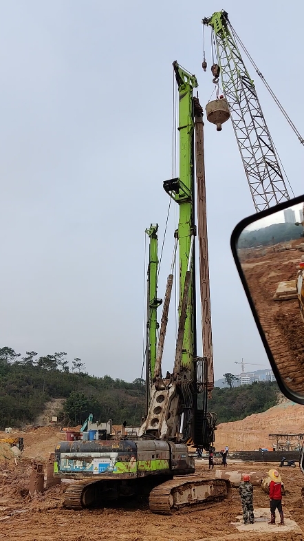 这么晃    就问你怕不怕