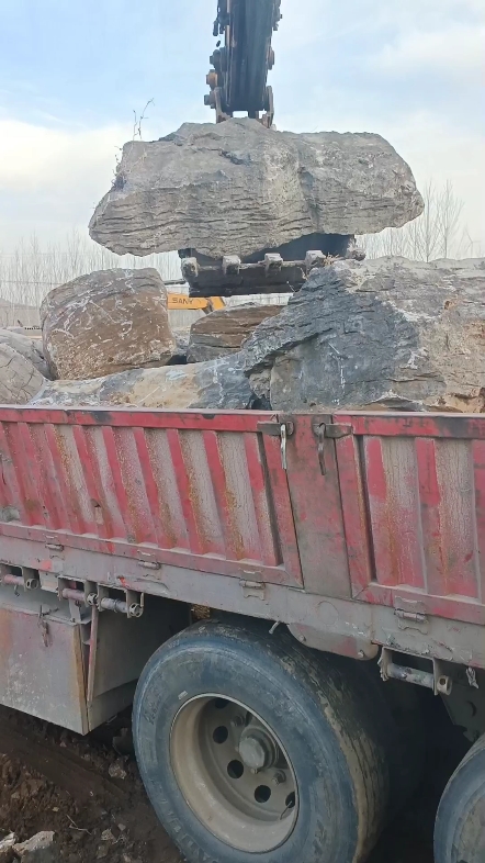 轮挖装车