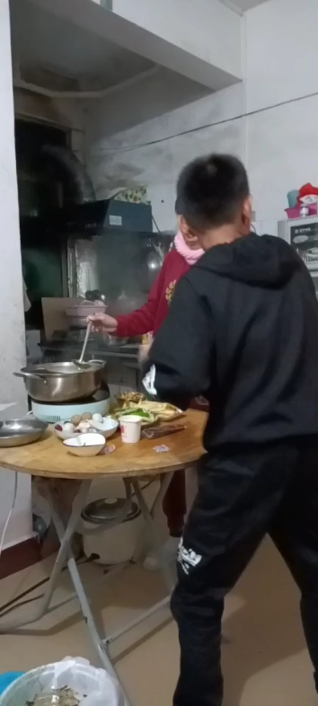 这是我家的神兽，俗称祖宗