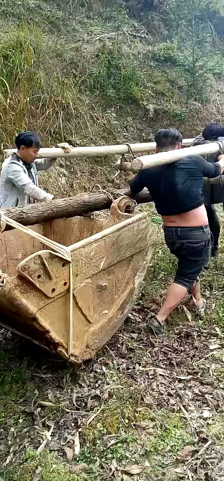 這些人真有力氣