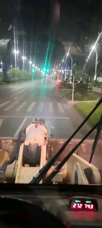 夜色阑珊