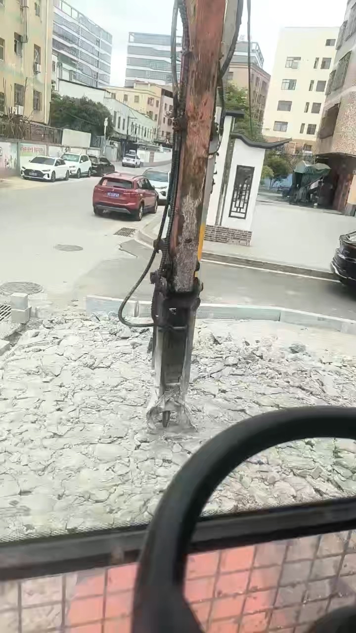 龍輝輪挖 碎石路面開挖修復 廣州深圳東莞惠州 就近派單-帖子圖片