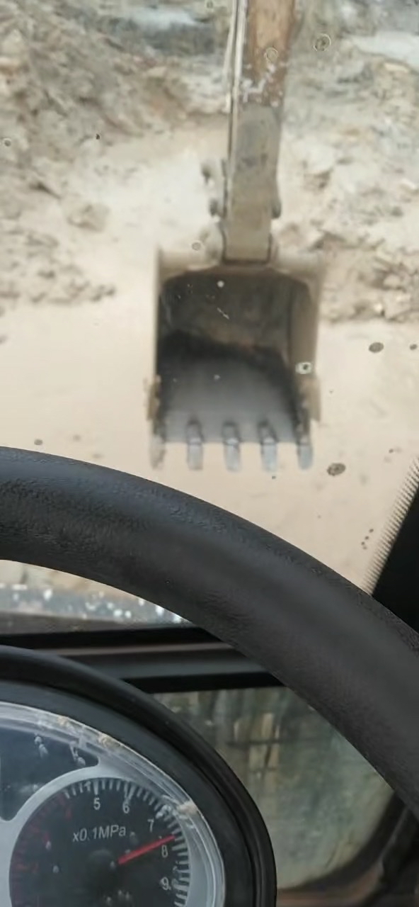 惠州龍輝輪挖出租｜臺班包月都可，工程老板私信聯(lián)系！-帖子圖片