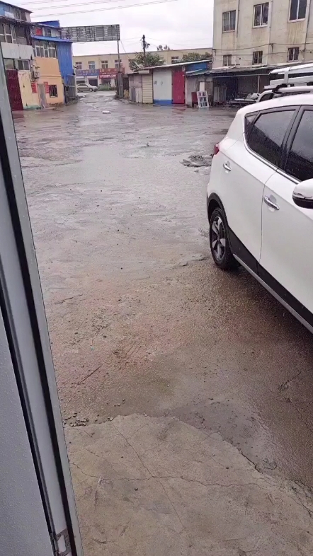 又开始下雨了