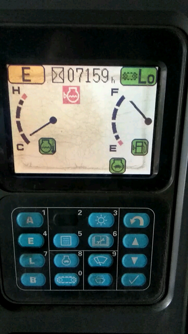 有谁知道这个长期报警,是什么原因啊