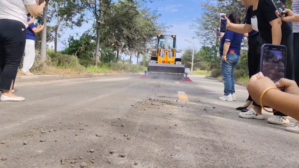 装载机扫地机前进式清扫器市政用道路扫地机