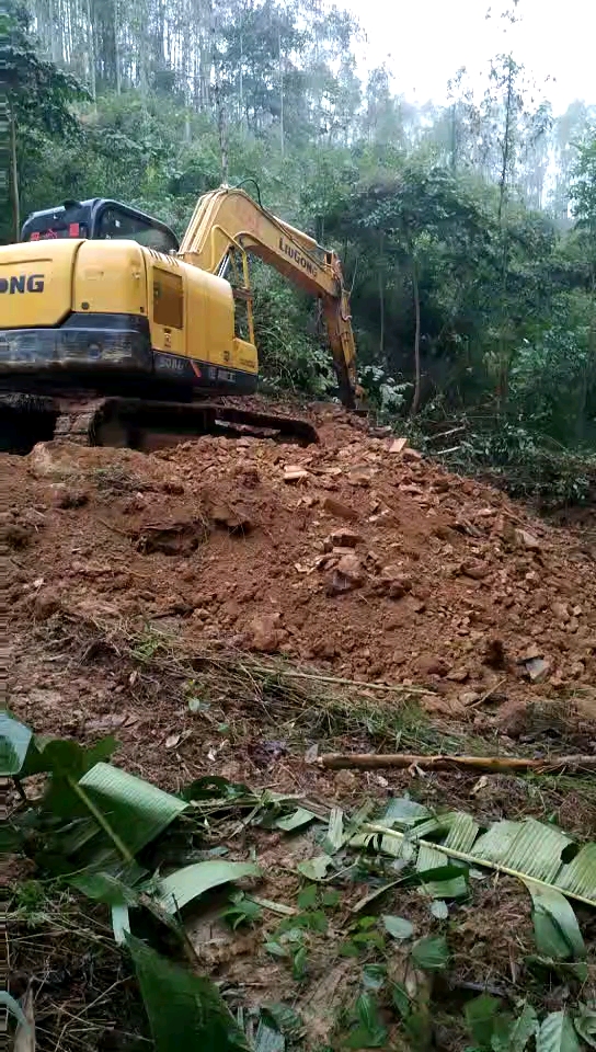 下雨，