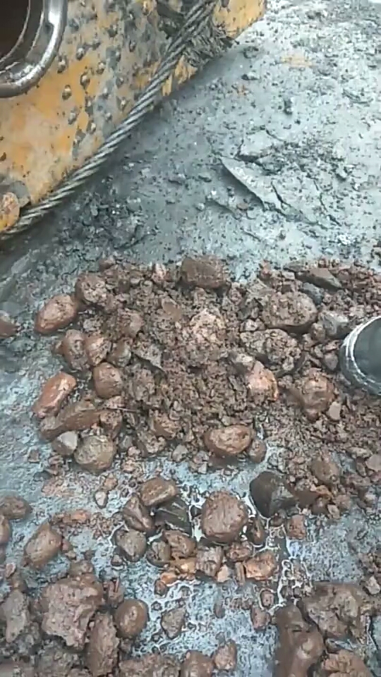 欠駕駛員工資了吧