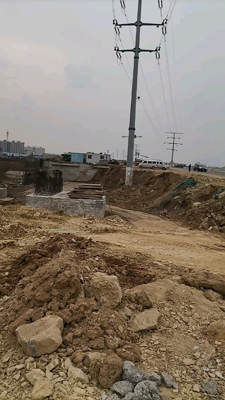 兴业路抢工期