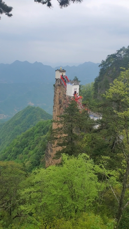 五一休息帶家人爬山