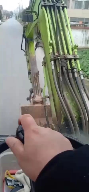 我开着小青蛙飞起来了