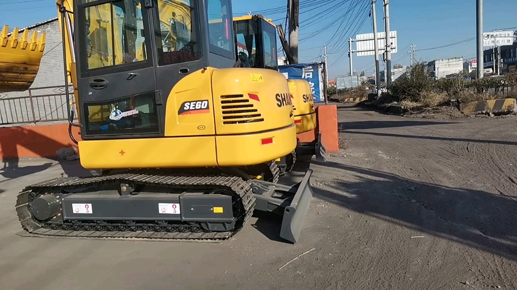 【飛哥說車42】搭載濰柴發(fā)動機的山推60挖掘機-帖子圖片