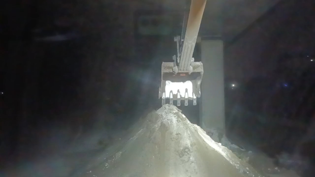 斗山60轮挖