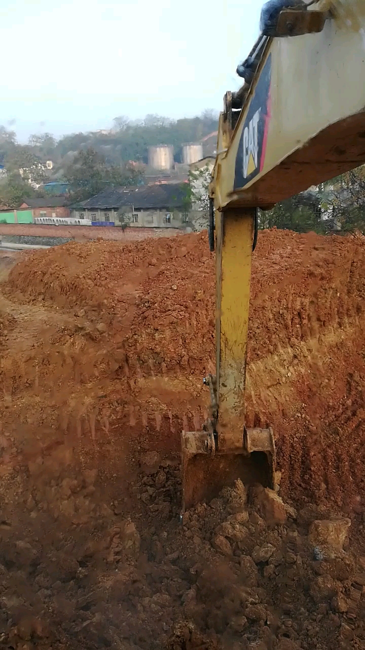 [我的鐵甲日記第一百一十一天]今天的重點是甩土