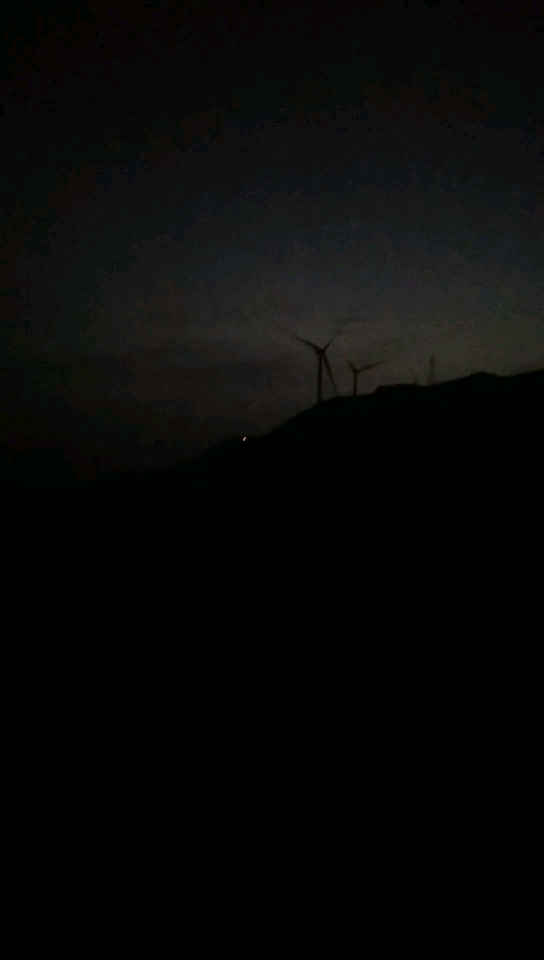 風(fēng)電夜景[表情]