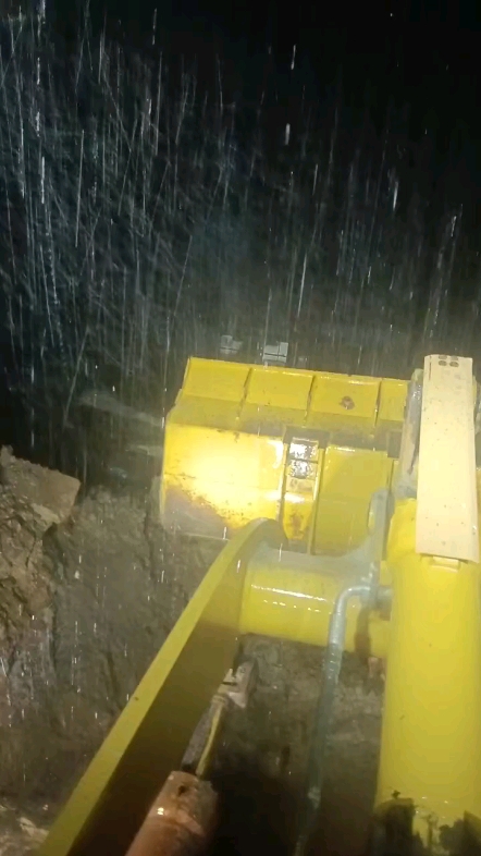 雨下大了