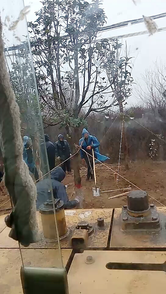 【一起來 就現(xiàn)在】下雨天植樹