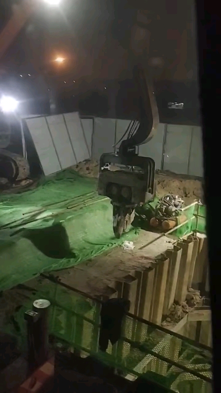 夜色闌珊