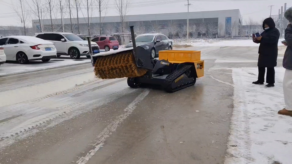 矮体滑移装载机遥控智能微型铲车特殊作业使用不用人工