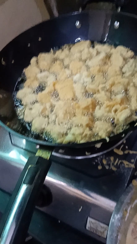 我们老家过年都炸酥肉