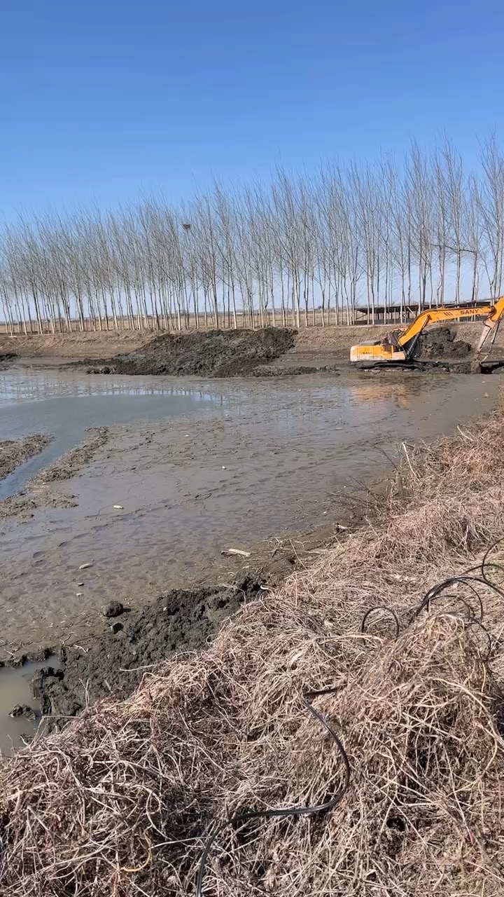 清理鱼塘