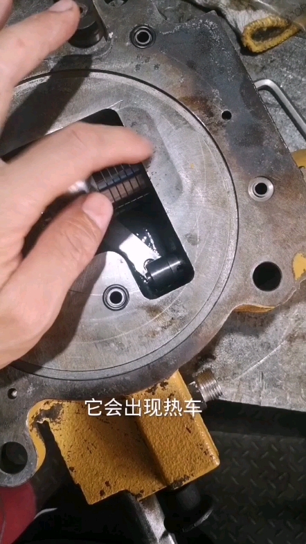 【牛挖修液压41】卡特挖机调节器出问题了会怎样？