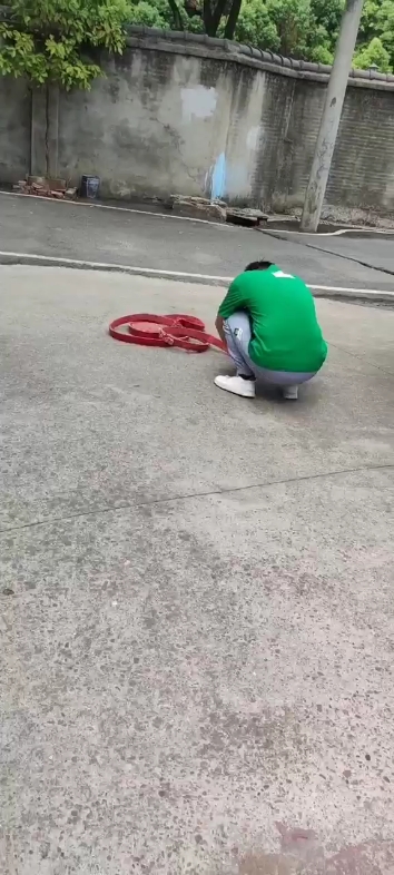 中秋月圆人团圆