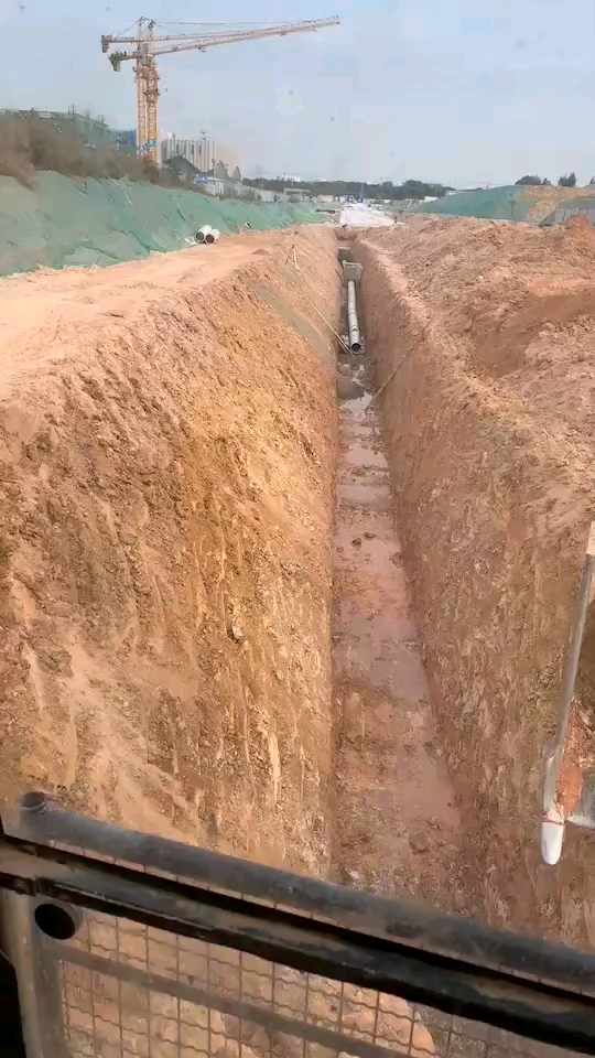 挖掘机