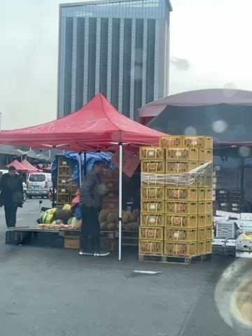 雨休進點貨