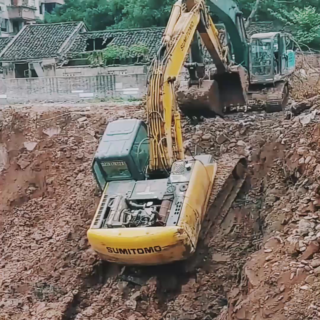 互幫互助，挖機人傳統(tǒng)美德