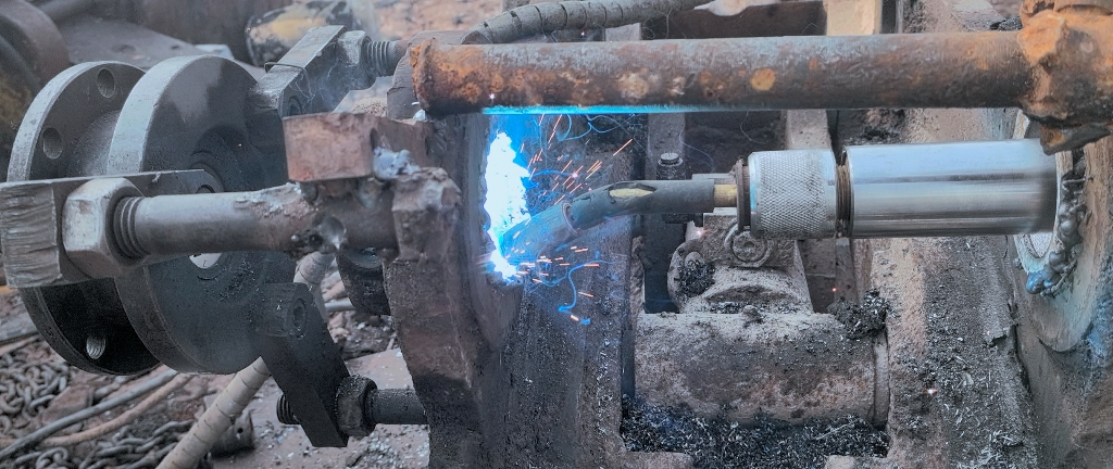 维修挖机省钱第九部-修理快速连接器