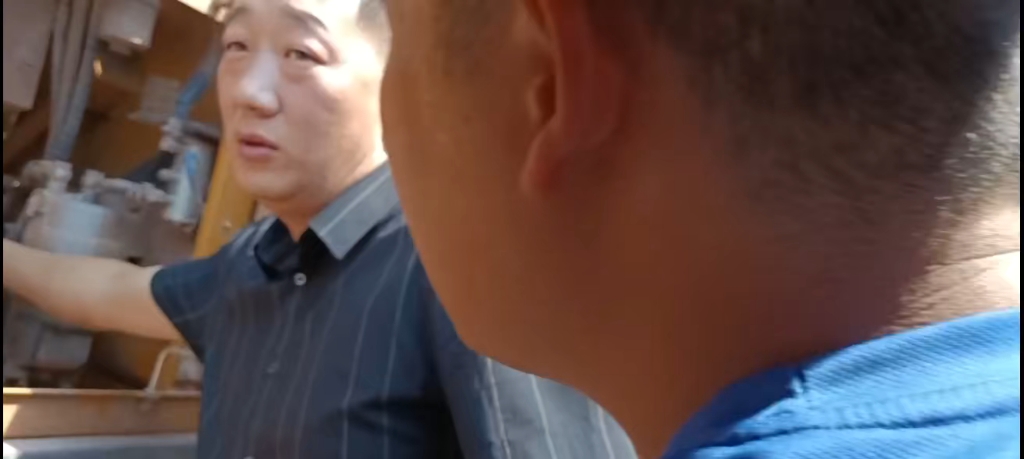 现场学习中！今天是中秋节，祝愿铁甲的家人们中秋快乐。