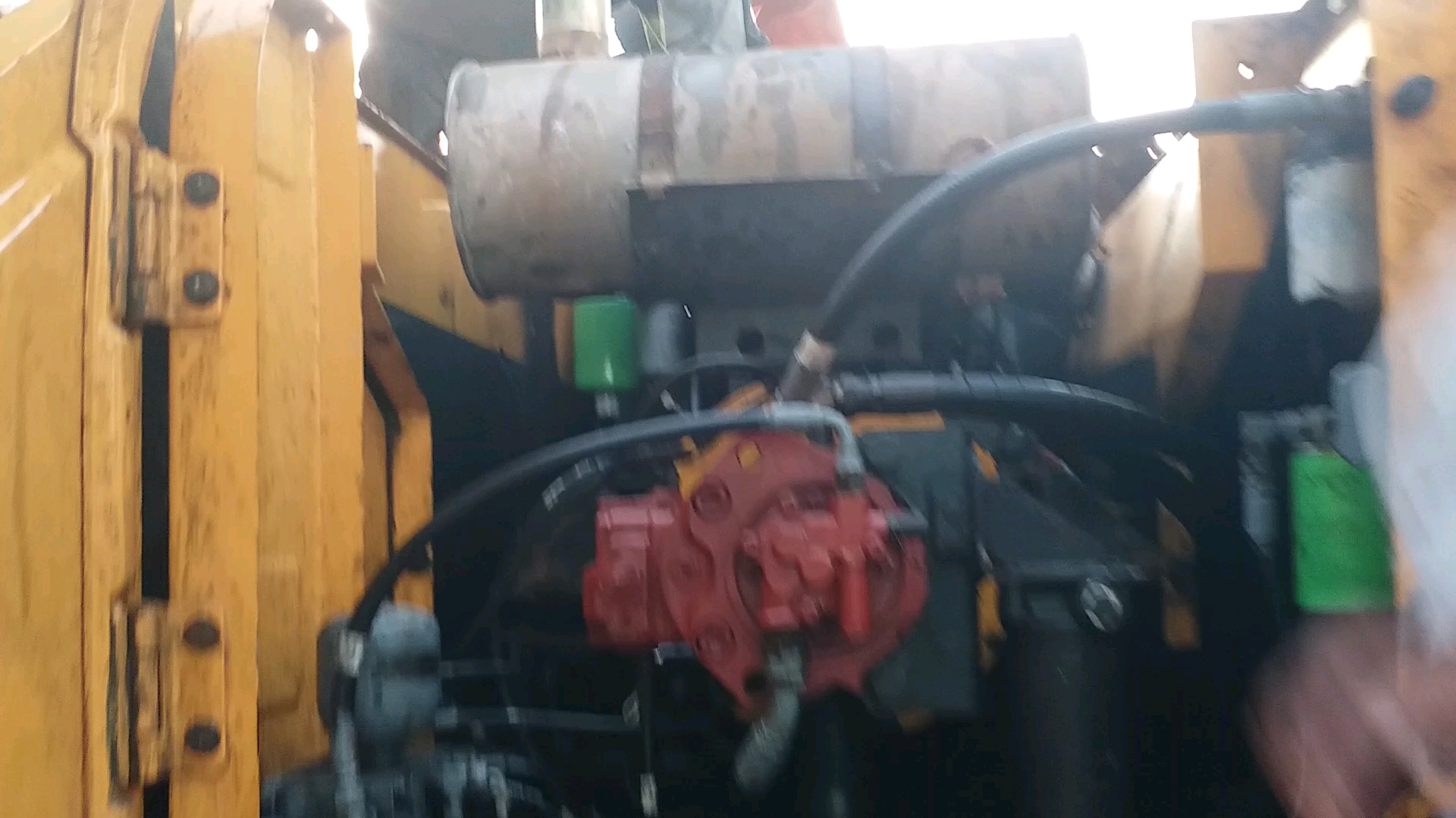 挖機換泵