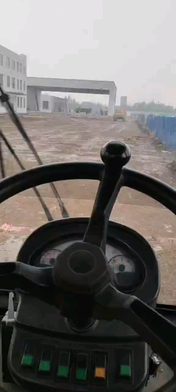 在雨中