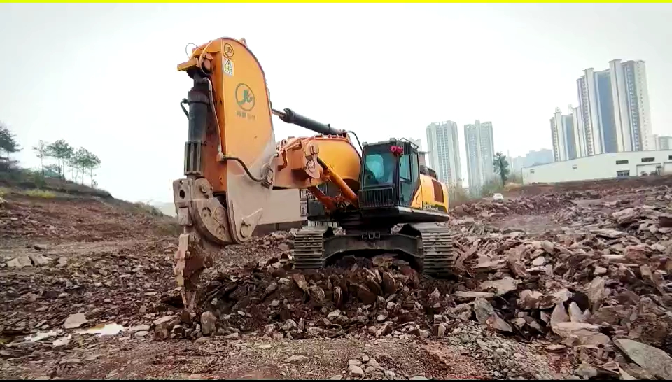 怪吓人的