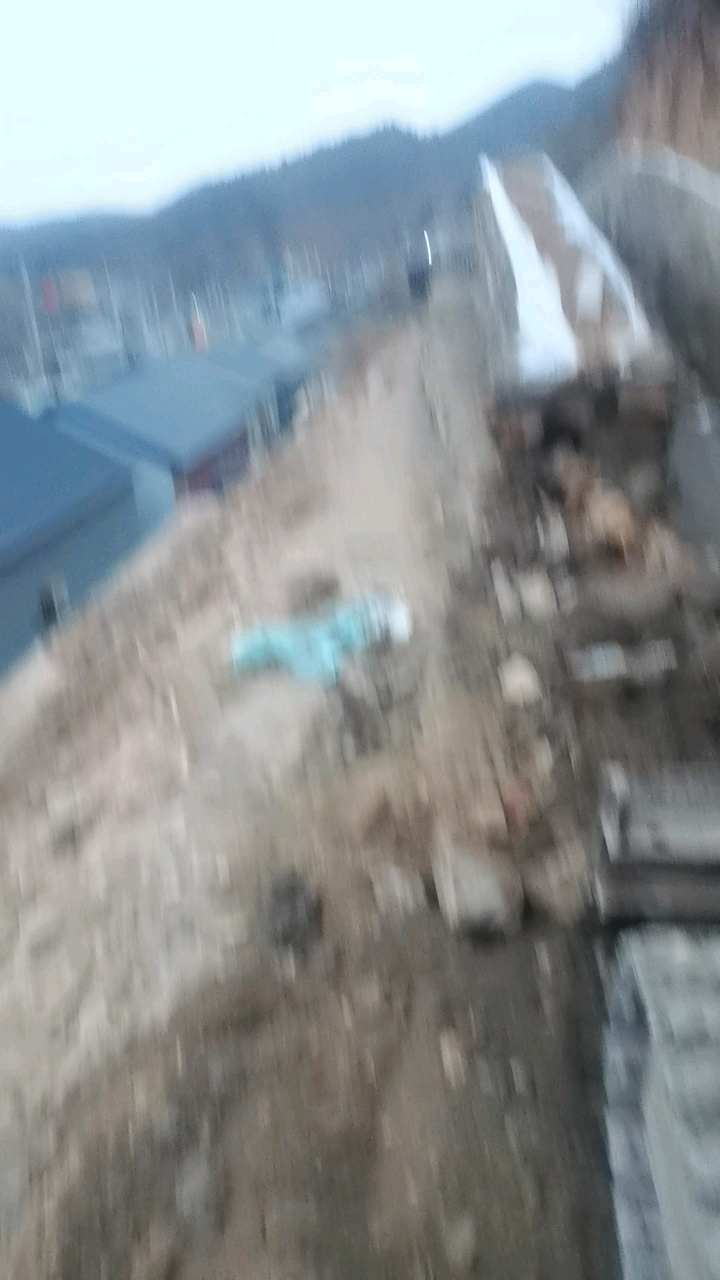 短命的水沟啊(=^^=)拆拆拆，老白姓不干啊！必须查