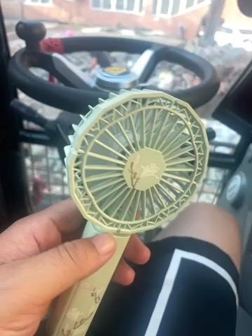 阴凉处解暑神器经济实惠