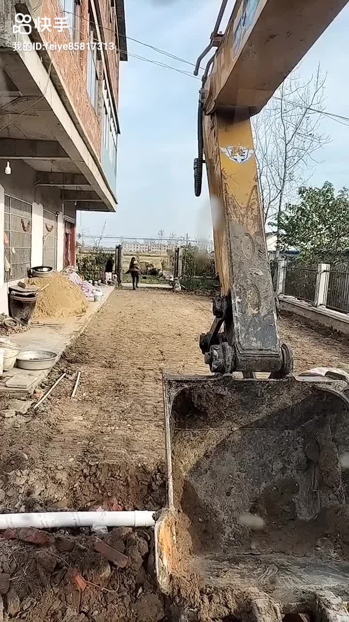 小姐姐還舍不得走
