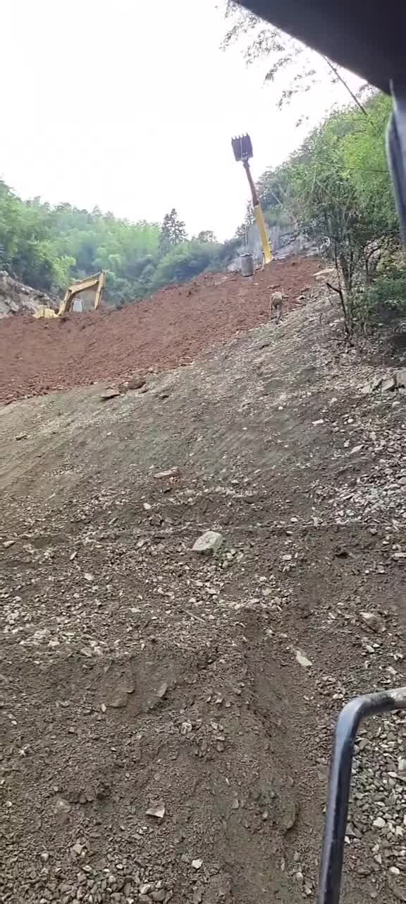 山路彎彎