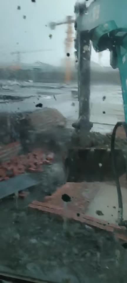 下雨了，下班了